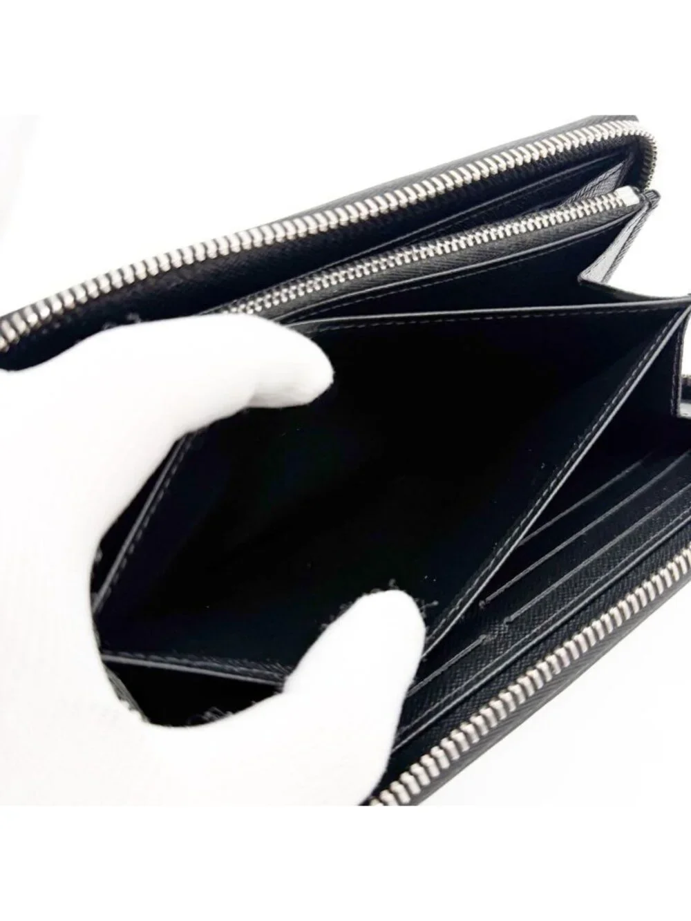 Louis Vuitton Zippy Wallet Epi Black Round